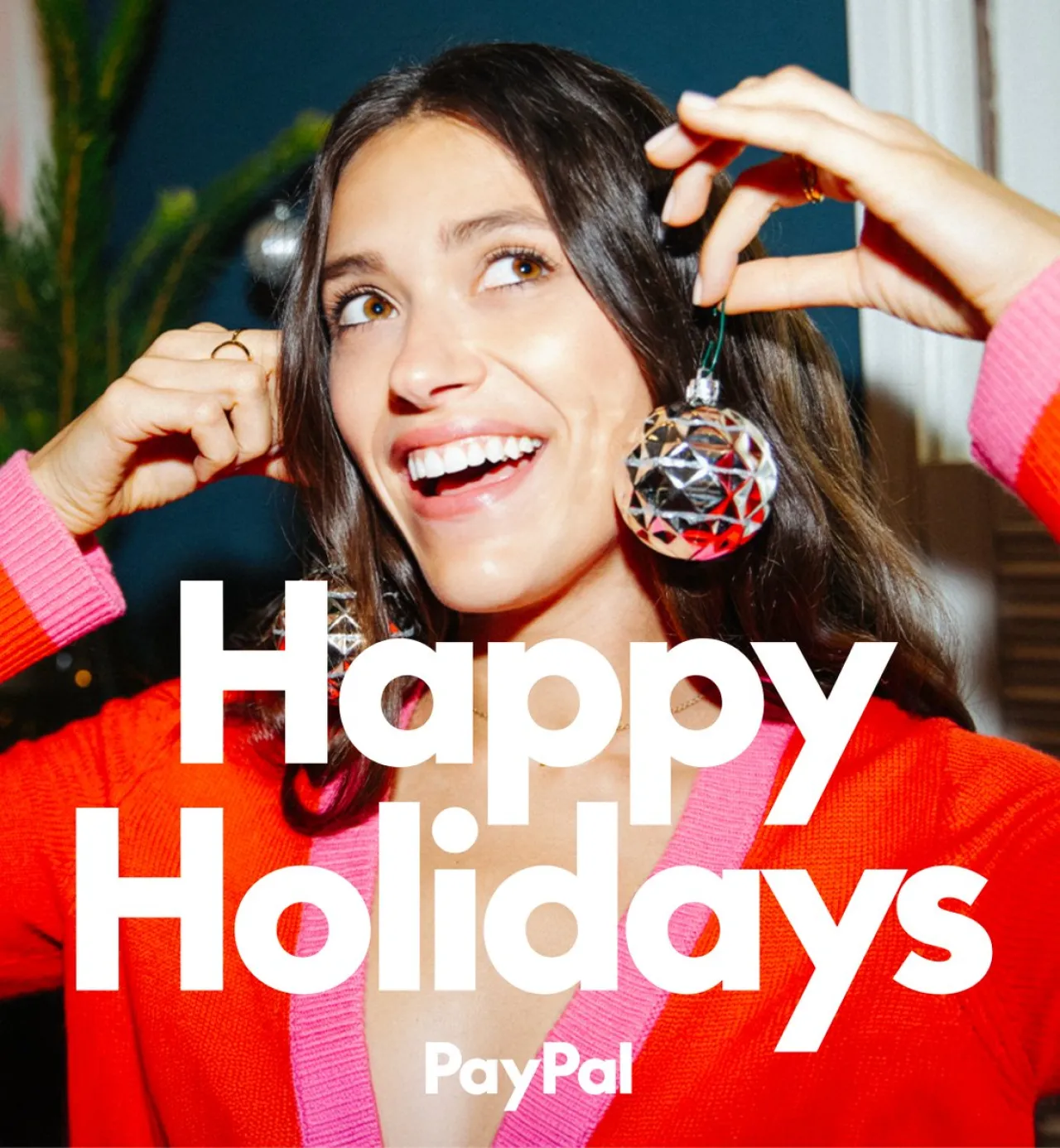 PayPal'dan Kullanıcılarına Tatil Mesajı: Işık ve Neşe Dolu Bir Sezon Diledi