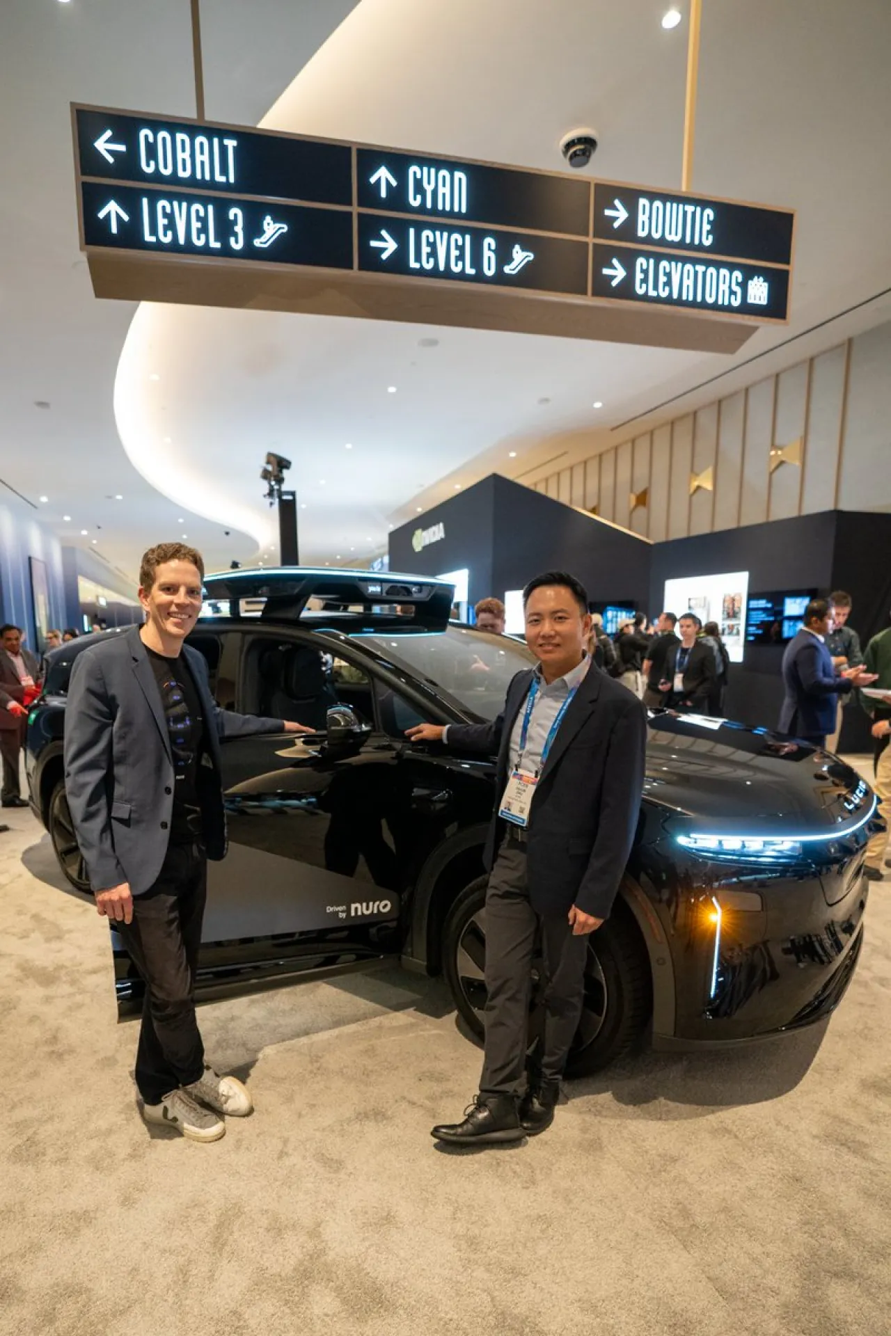 Geleceğin Ulaşımı: Lucid ve Uber'den Otonom Robotaksi İş Birliği CES 2026'da Tanıtılacak