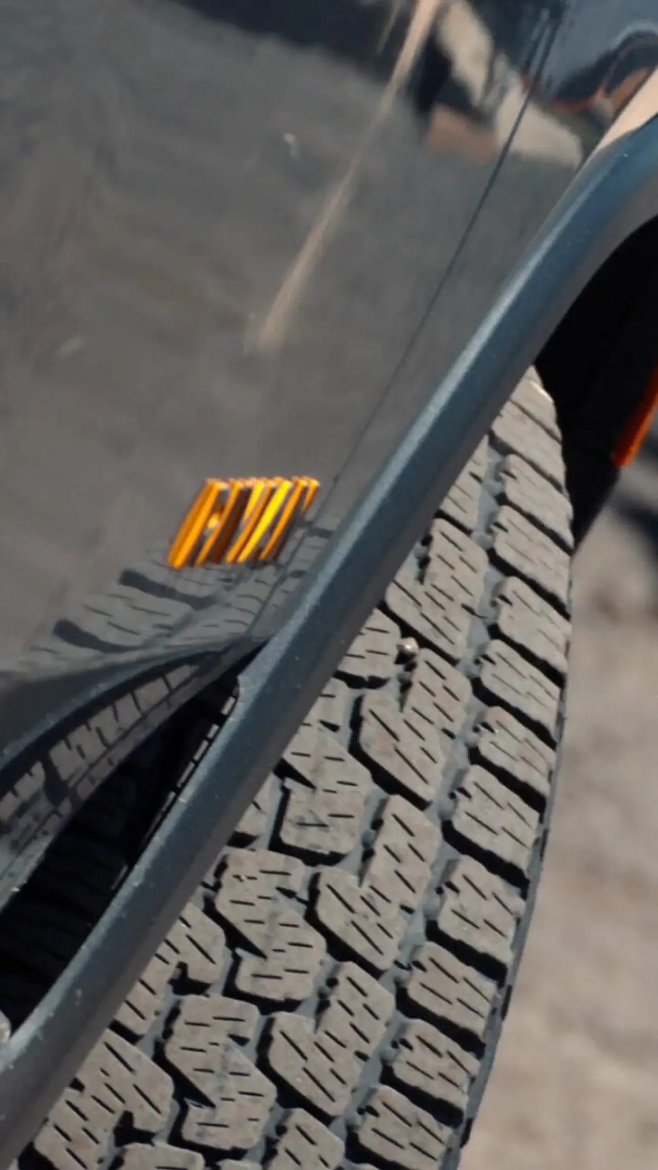 Rivian, Coachella'da AutoCamp İş Birliğiyle Dinlenme Vahası Oluşturdu