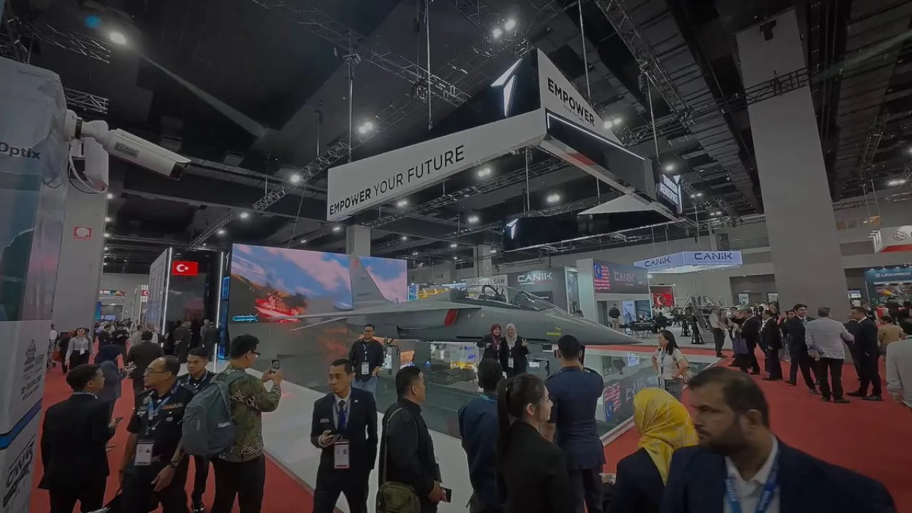 TUSAŞ, Malezya'daki Savunma Fuarında Yoğun İlgi Gördü