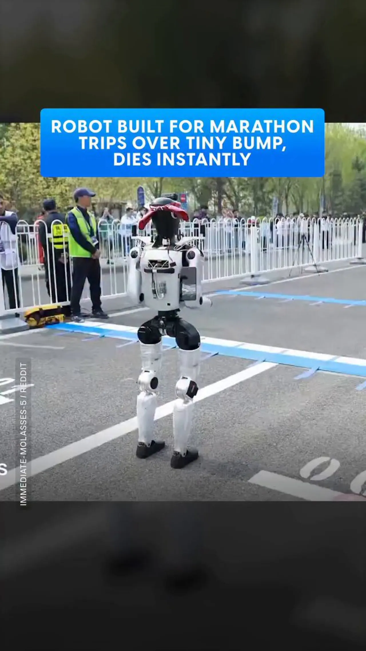 İnsansı Robot Maraton Koşusunda Yüzüstü Düştü: Viral An