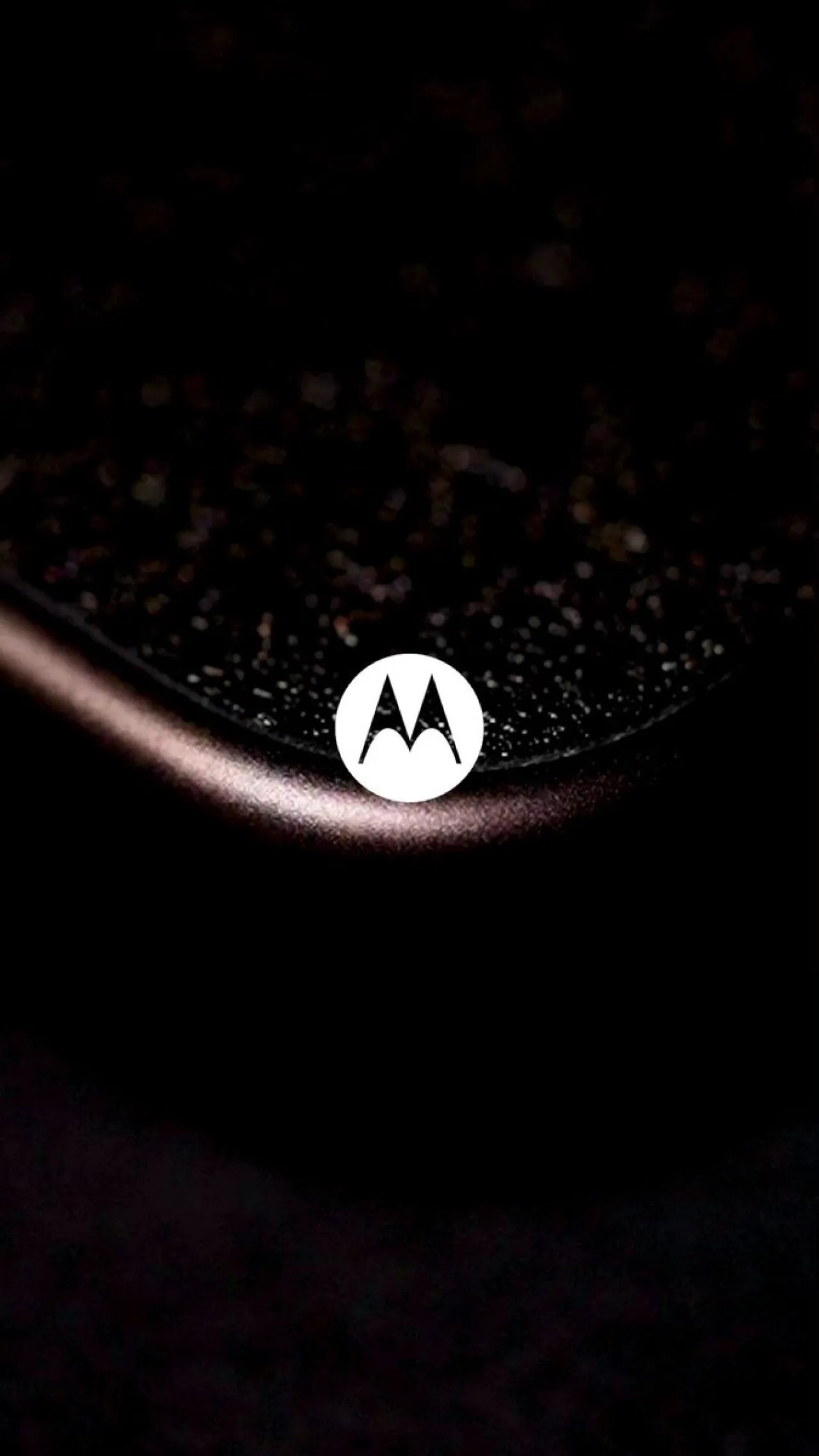 Motorola RAZR için Yeni Etkinlik: "Make It Iconic" Lansmanı